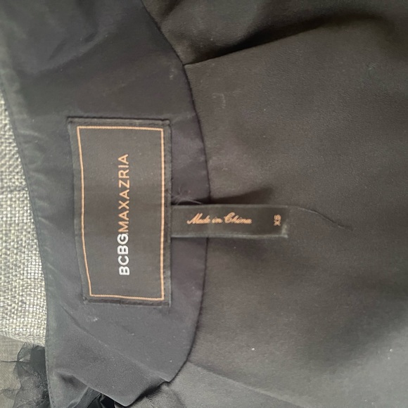 BCBG cropped dressy jacket with feathered sleeves - Picture 5 of 8